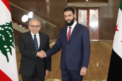 Suriye Cumhurbaşkanı Şara, Lübnan Başbakanı Selam ile Katar'da görüştü