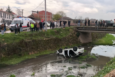 Bursa'da otomobil dere yatağına uçtu: 3 yaralı