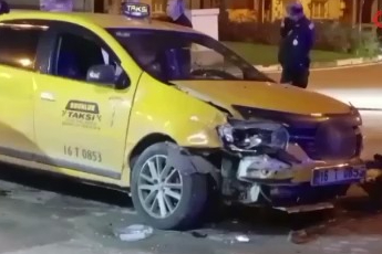 Bursa’da gasp edilen ticari taksi 30 dakikalık kovalamacayla durduruldu