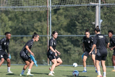 Beşiktaş Kadın Futbol Takımı, Jelena Karlicic'i transfer etti