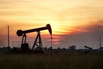 Uluslararası Enerji Ajansı, küresel petrol talebi artış öngörüsünü yükseltti