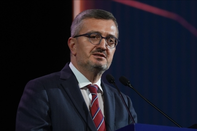 İletişim Başkanı Duran'dan "Dünya Türk Dili Ailesi Günü" mesajı: Türkçe, tarihimizin ve medeniyetimizin taşıyıcısıdır