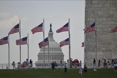 ABD'de tarım dışı istihdam kasımda beklenenden fazla arttı