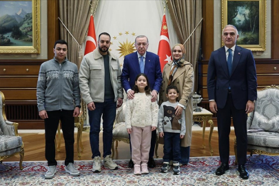 Cumhurbaşkanı Erdoğan, Gazze'de hayatını kaybeden Hind Rajab'ın ailesini kabul etti
