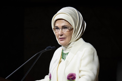 Emine Erdoğan: Asırlar geçse de Hz. Mevlana Celaleddin-i Rumi'den yükselen hikmet, insanlığa yol göstermeye devam ediyor