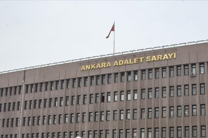 Kendilerini polis ve savcı olarak tanıtarak dolandırıcılık yapan 24 şüpheli tutuklandı