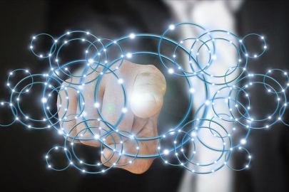 Bilim dünyası, yapay zekanın çalışma hayatını yeniden şekillendireceğini öngörüyor