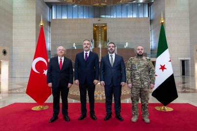 Türk heyeti, Suriye lideri Şara ile görüştü