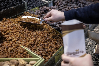 Yılbaşı öncesinde kuru yemişçilerde hareketlilik başladı