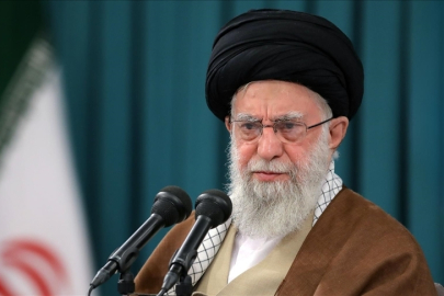 Hamaney, ABD ordusunun İranlı gençlerin cesareti karşısında yenilgiye uğradığını öne sürdü