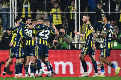 Fenerbahçe, futbolda 2025'i kupasız geçti