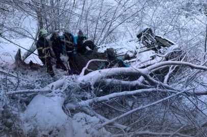 Otomobil fındık bahçesine yuvarlandı: 6 Yaralı
