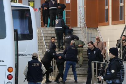 Yalova'da terör örgütü DEAŞ'a yönelik operasyonda yakalanan 25 şüpheli adliyede