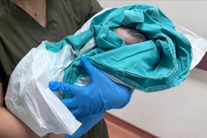 Yeni yılın ilk bebekleri dünyaya geldi