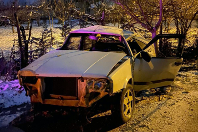 Tarlaya uçan otomobil hurdaya döndü: 1 yaralı