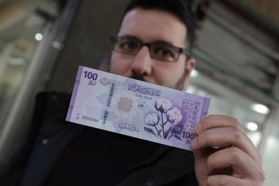 Suriye'de yeni banknotlar piyasaya sürüldü