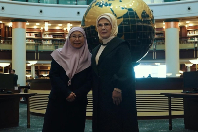 Emine Erdoğan, Malezya Başbakanı'nın eşi Wan Azizah İsmail ile programlarına ilişkin video paylaştı