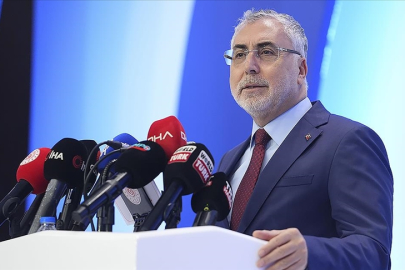 Bakan Işıkhan: Uzun Süreli Yaşlı Bakım Sigortası için çalışma yapıyoruz