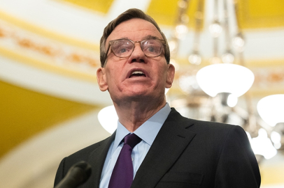 ABD'li Senatör Warner, ülkede artan Müslüman ve Arap karşıtlığına dikkati çekti