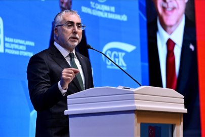 Çalışma ve Sosyal Güvenlik Bakanı Işıkhan'dan CHP'ye tepki