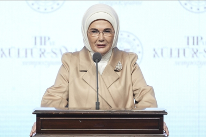 Emine Erdoğan: Teknolojinin sunduğu imkanları insani bir dokunuşla genişletecek her yaklaşım vazgeçilmezdir