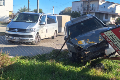 Otomobil ile minibüs çarpıştı: 1 yaralı