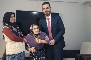 121 yaşındaki Saadet teyze, ziyaretçilerinden bakın ne istedi