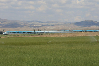 Türkiye'nin demir yolu yatırımları için 261 milyar liradan fazla bütçe ayrıldı