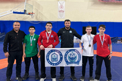 Minderde Yıldırım rüzgarı