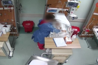 5 günlük bebeğe şiddet uygulayan hemşire tutuklandı