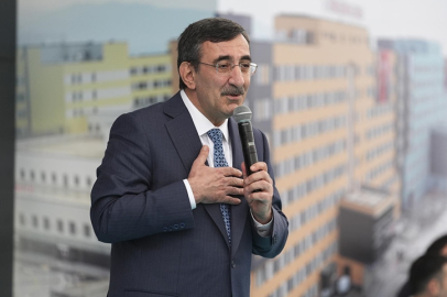 Cumhurbaşkanı Yardımcısı Yılmaz: Dünyanın dört bir yanından insan ülkemizde şifa arıyor