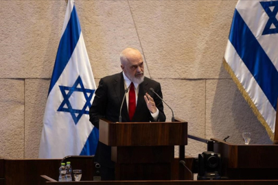 İsrail meclisinde Netanyahu'yu öven Arnavutluk Başbakanı Edi Rama'ya tepki gösterildi