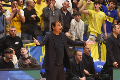 İsrail'de Ergin Ataman'a yapılan çirkin saldırı için sadece 12 bin avro para cezası verildi