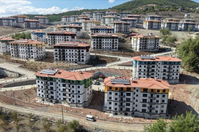 Asrın Felaketi'nin 3'üncü yılında deprem şehitleri "Türkiye'min Gücüne Bak" temalı törenle anılacak