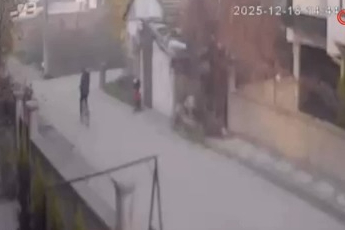 Bursa'da bebek arabasında unutulan 2 milyon liralık altını çaldı