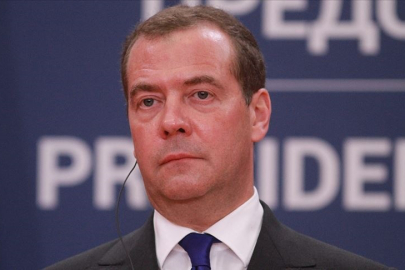 Medvedev: Küresel çatışma ihtimali dışlanamaz, tehlike çok büyük