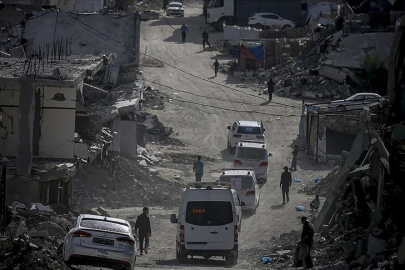 Gazze'ye dönen Filistinliler İsrail askerlerinin Refah Sınır Kapısı'nda uyguladığı baskıyı anlattı