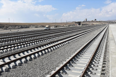 Demir yollarında bazı kritik hatlar bu yıl tamamlanacak