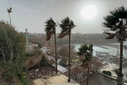 Meteorolojiden Doğu Karadeniz ve Batı Akdeniz'in batısı için fırtına uyarısı