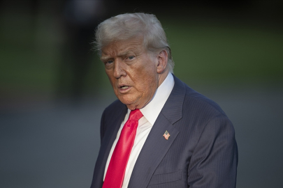 Trump, Obama ailesine yönelik "ırkçı" paylaşımı kınarken, paylaşım için özür dilemeyi reddetti