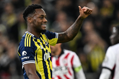 Fenerbahçe, Jhon Duran ile yollarını ayırdığını duyurdu