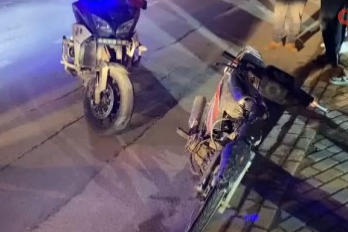 Bursa'da dur ihtarına uymayan sürücü motosikleti bırakıp kaçtı