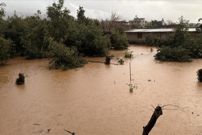 Antalya'ya 40 günde geçen yılın toplamı kadar yağış düştü