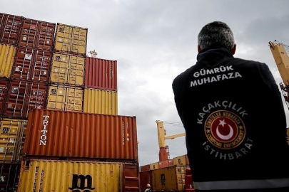 Gümrükler Muhafaza ekipleri, üç ayrı operasyonda çok sayıda uyuşturucu ve ilaç ele geçirdi