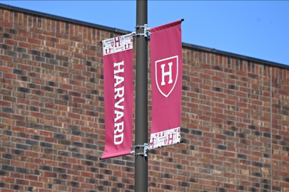 ABD'de federal hükümet, öğrenci kabul süreçlerindeki verileri paylaşmadığı gerekçesiyle Harvard'a dava açtı