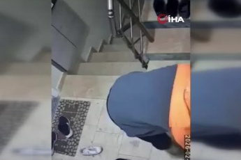 Bursa'da kuryeden bayrak hassasiyeti