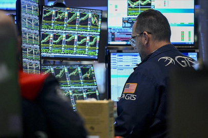 Küresel piyasalar haftaya tatil havasında girdi