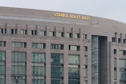 Paravan şirketler üzerinden yasa dışı gelirleri akladıkları iddiasıyla yakalanan 38 zanlı adliyede