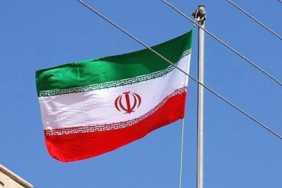 Uzmanlara göre İran'da dış baskılar reform kapasitesini sınırlandırırken, savaş tehdidi yatırımları engelliyor