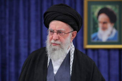 Hamaney'den "Bir uçak gemisinden daha tehlikeli olan, onu denizin dibine gönderebilecek silahtır" açıklaması